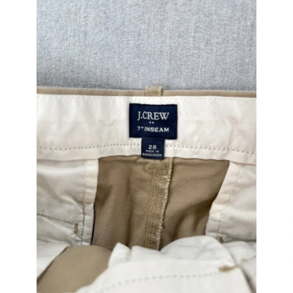 J.Crew Mens 7 Inch Inseam Chino Shorts Tan Khaki Size 28 Flat Front Cotton Twill